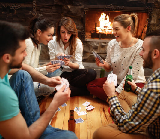 So wird der Spieleabend ein Erfolg spieleabend mit freunden